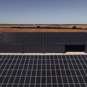 Bâtiment agricole Solaire et photovoltaïque réalisé par Triangle energie chez de agriculteurs dans toute la France