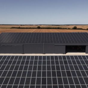 Hangar Solaire Triangle energie Asymétrique