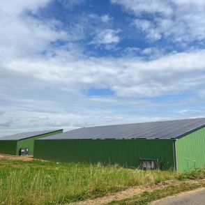 Bâtiment agricole Solaire et photovoltaïque réalisé par Triangle energie chez de agriculteurs dans toute la France