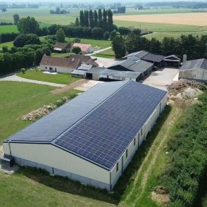 Bâtiment agricole solaire symétrique Triangle Énergie