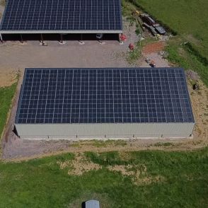 Bâtiment agricole Solaire et photovoltaïque réalisé par Triangle energie chez de agriculteurs dans toute la France