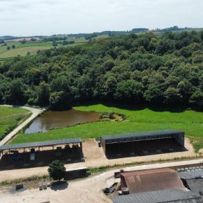 Bâtiment agricole Solaire et photovoltaïque réalisé par Triangle energie chez de agriculteurs dans toute la France